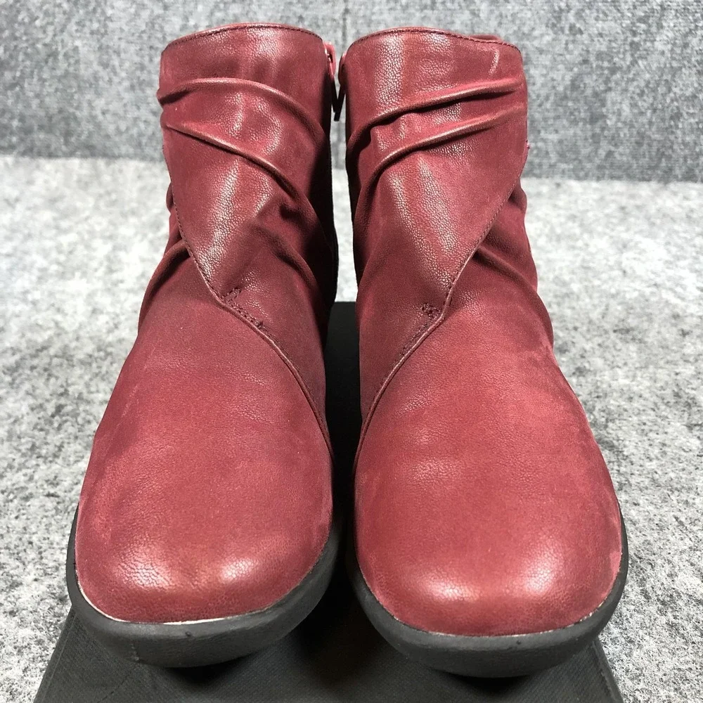 Clarks Cloudsteppers Ankle Boots Womens 8 M Red Leather Side Zip Comfort Booties
